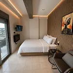 Apartment Luxury Black And White Interior & Rooftop Terrace *