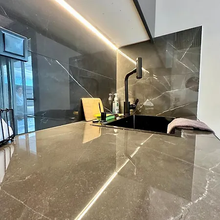 Apartment Luxury Black And White Interior & Rooftop Terrace Kalamata