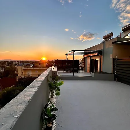Apartment Luxury Black And White Interior & Rooftop Terrace