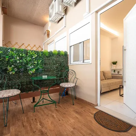 Luxury Black And White Interior & Rooftop Terrace * Kalamata