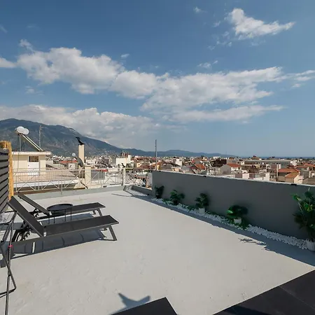 Apartment Luxury Black And White Interior & Rooftop Terrace
