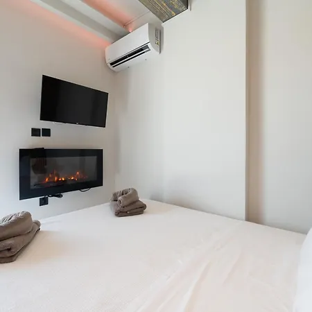 Luxury Black And White Interior & Rooftop Terrace Kalamata