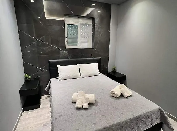 Apartment Luxury Black And White Interior & Rooftop Terrace Kalamata