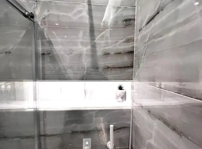 Luxury Black And White Interior Apartman